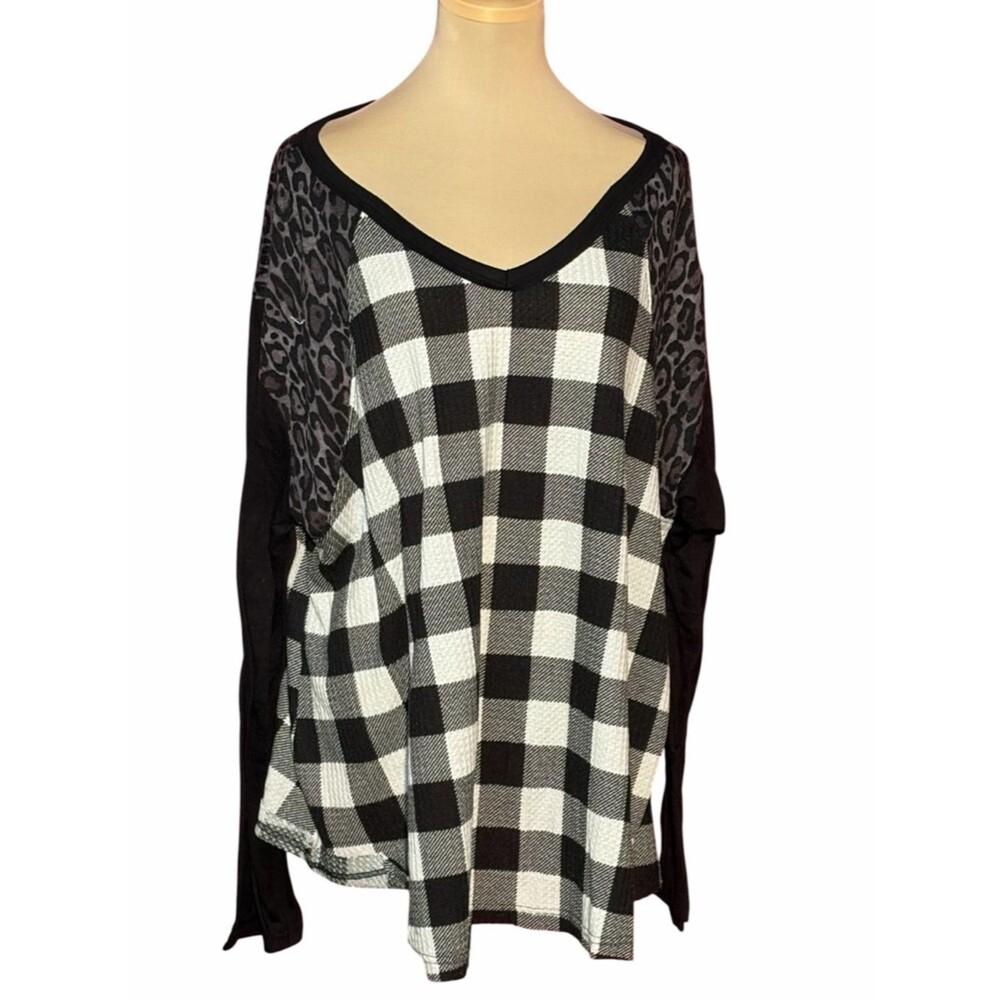 Cato Plus Size Buffalo Plaid Tunic Top 26/28 Black White Leopard Sleeve